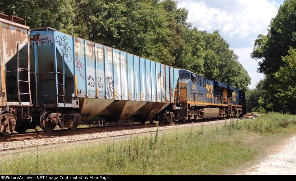 CSX 5322 and 5340 roll SB